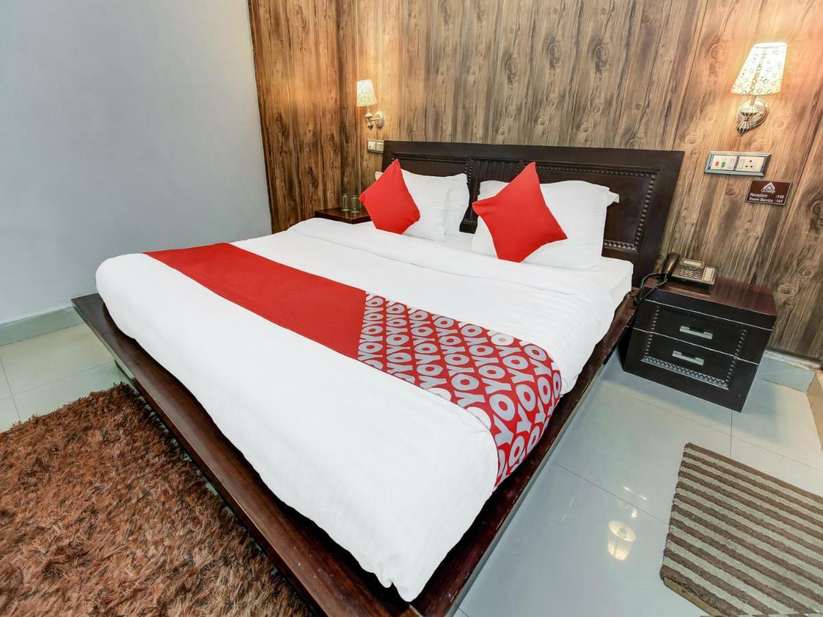 Oyo 27999 Hotel Deep Sirsa Esterno foto