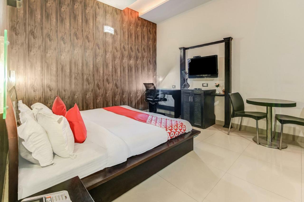 Oyo 27999 Hotel Deep Sirsa Esterno foto